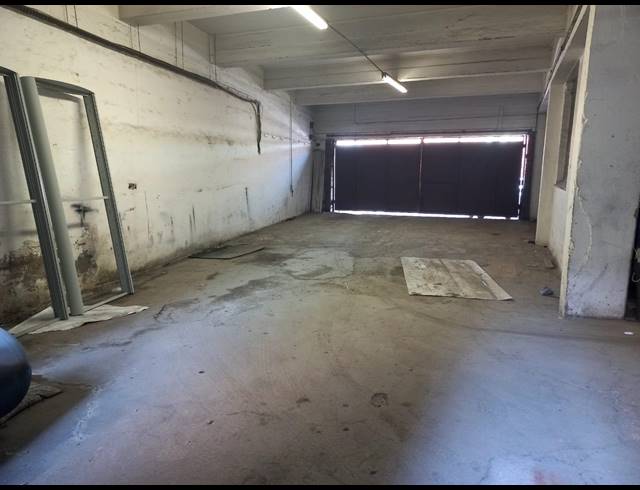 2,390M² WAREHOUSE FOR SALE IN JEPPESTOWN